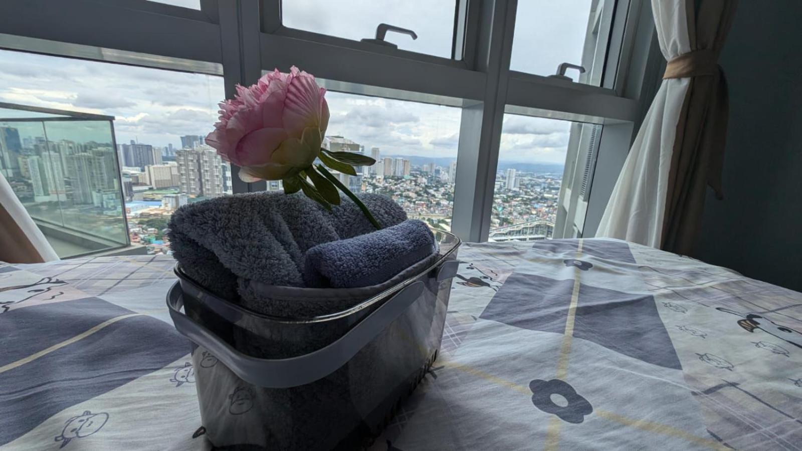 Апарт отель Eg Private House -Bgc Uptown Тагиг Экстерьер фото
