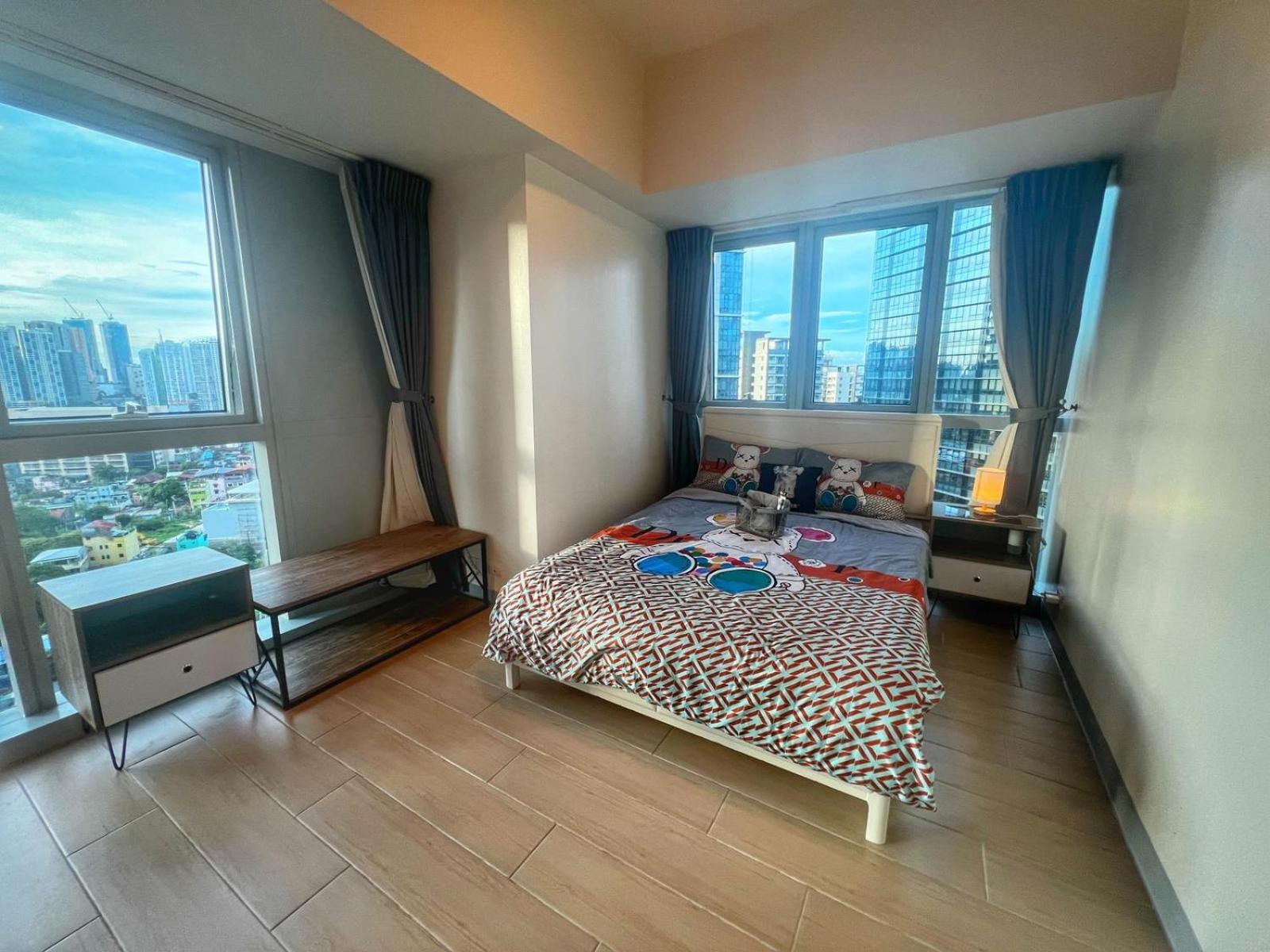 Апарт отель Eg Private House -Bgc Uptown Тагиг Экстерьер фото